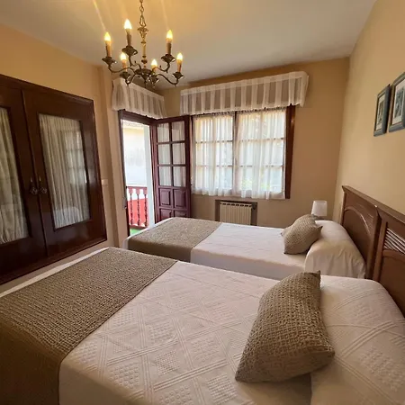 Holiday home Tazones-casa Joaquin - Adosado Impecable - Wifi-3 Habit-6 Pax-vv 624 As